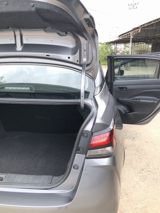 Car Image 9