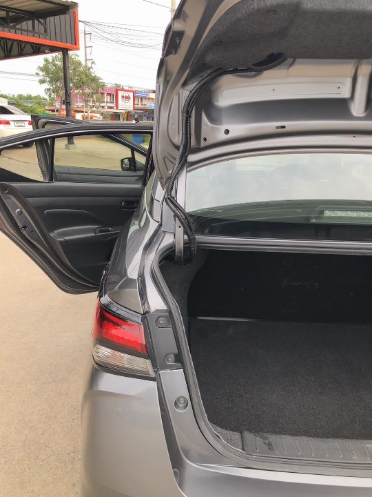 Car Image 10