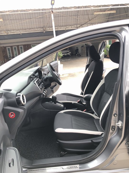 Car Image 14