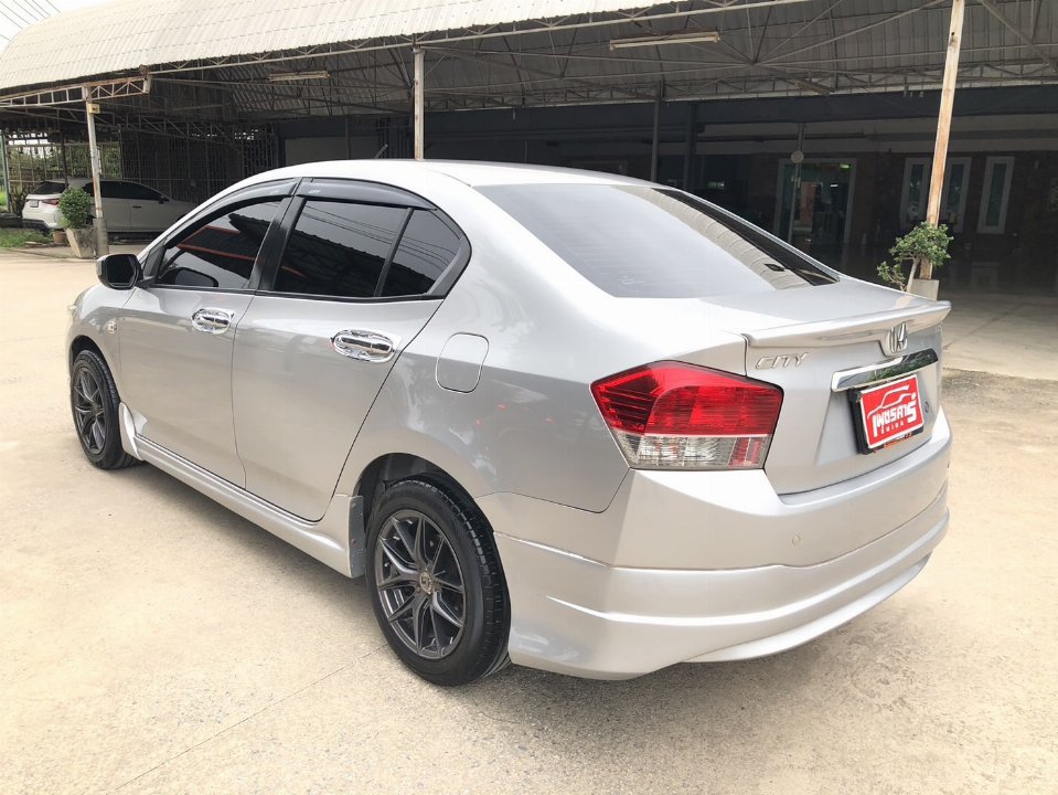 Car Image 5