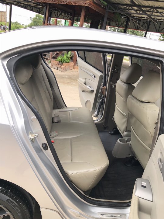 Car Image 13