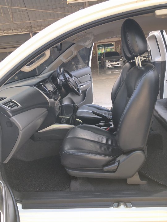 Car Image 11