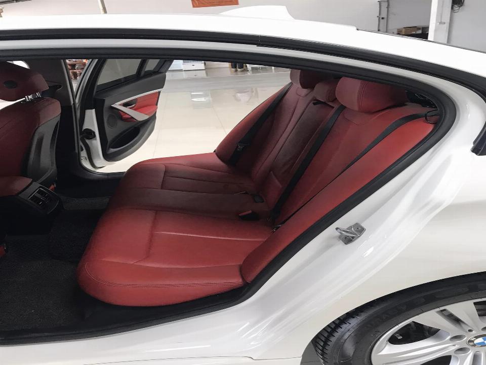 Car Image 12