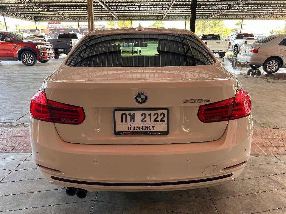 Car Image 26